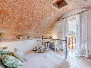 Apartment in Lucca s Medieval Tower - Lucca - 9