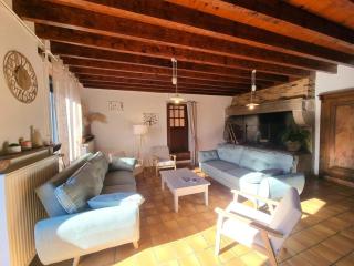 Gîte de charme avec piscine intérieure chauffée, 12/14 personnes - FR-1-496-346 - Saint-Priest-la-Prugne - 4