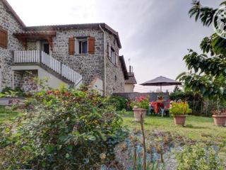 Gîte chaleureux à 15 min de St-Etienne, 2 chambres, terrasse, jardin, animaux acceptés - FR-1-496-4 - Saint-Héand - 0