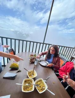 Sky Lounge Cafe Restro & Hotel - 9