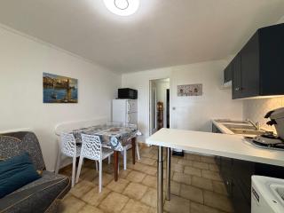 Appartement T2 rénové face à la plage avec WIFI à Argelès-sur-Mer - FR-1-309-494 - 5