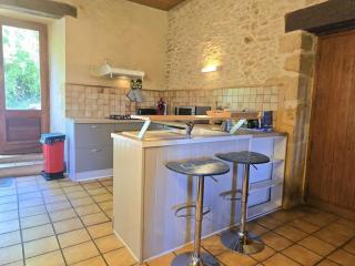 Charmante maison périgourdine avec jardin, cheminée, Wifi et équipements bébé, proche de Sarlat - FR-1-616-130 - Saint-André-dʼAllas - 4
