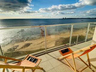 Appartement Élegant avec Balcon, Garage et WiFi en Bord de Mer - FR-1-92-889 - Les Sables-dʼOlonne - 0