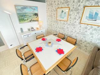 Appartement Élegant avec Balcon, Garage et WiFi en Bord de Mer - FR-1-92-889 - 1