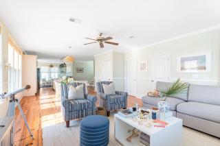 Sea Shell by AvantStay Breezy Beachside Getaway w Rooftop Deck 6 BRs - Mount Pleasant - 6