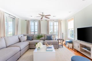 Sea Shell by AvantStay Breezy Beachside Getaway w Rooftop Deck 6 BRs - Mount Pleasant - 4