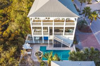 Fin by AvantStay 9 BR Destin Oasis with Pool Spa Walk to Beach - Rosemary Beach - 0