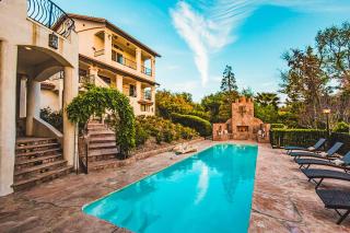 De Luz by AvantStay 5 Acre Estate w Lake Pool Hot Tub - 8