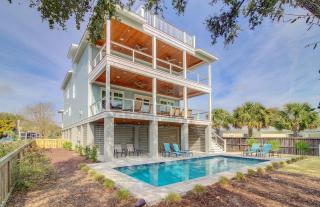 616 Carolina Boulevard by AvantStay Ocean Views from Decks - Mount Pleasant - 0