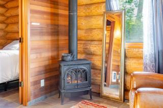 Penn Cove Overlook by AvantStay Cabin w Views - Oak Harbor - 4