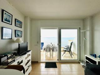 MEDITERRANEO B. Disfruta de la tranquilidad de una zona privilegiada con unas vistas espectaculares al mar. - ES-258-154 - 1