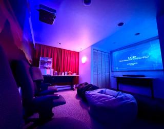 Multi-Level Forest Lodge Near Silverwood with Vintage Ice Cream Parlor & Movie Theater - Spirit Lake - 8