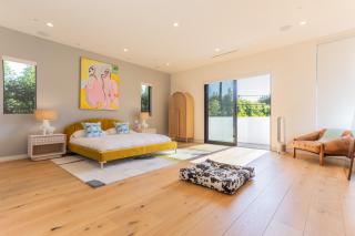 Luxe WeHo Villa, Walk to Melrose Ave, Pool Hot Tub North Vista by AvantStay - Los Angeles - 6