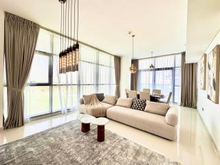 Bright & Airy 2BR Full Park View - 0