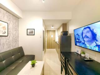1BR Condotel with Balcony at FAME Residences #FM03-1 - Manila - 3
