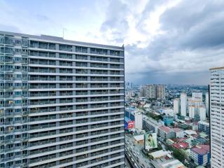 1BR Condotel with Balcony at FAME Residences #FM04-1 - Manila - 1