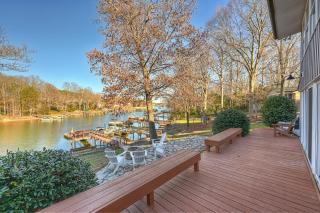Dock Days by AvantStay Swimming Platform Dock - - 4