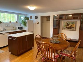 Horseshoe Bay Suite Vacation or Short Term Rental - West Vancouver - 6