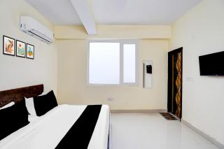Hotel O Green House - Noida - 7