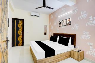 Hotel O Green House - Noida - 4