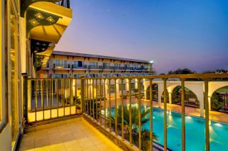 Luxe Experience by Sunday Hotels and Resort Manesar - Manesar - 1