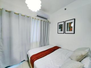 1BR Condotel with Balcony at FAME Residences #FM06-1 - Manila - 1