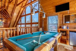 Misty Mountain by AvantStay Hot Tub Mountain Views Theater Pool Table - Gatlinburg - 6