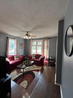 2 Bedrooms plus Office Room, Apartment Near Metra, I-88 & Naperville in Chicago West Suburbs - Aurora - 8