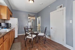 2 Bedrooms plus Office Room, Apartment Near Metra, I-88 & Naperville in Chicago West Suburbs - Aurora - 5
