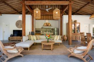 Renovated Villa Zayya, Central Oberoi Seminyak - 9