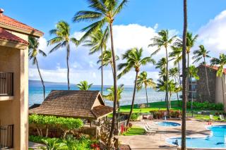 KBM Resorts FREE CAR Papakea Oceanfront 1-Bedroom Corner Unit with King bed and Unobstructed views PKA-201 - 1