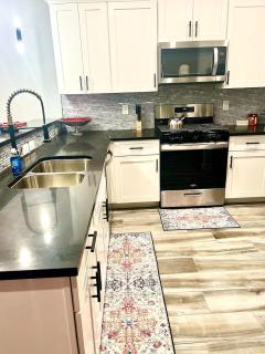 Quaint Townhouse - Houston - 2
