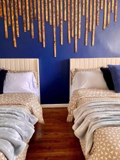 Easy PATH&Bus access- NYC| designer home + Deck. - Jersey City - 2