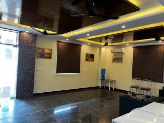 Hotel Palm Tree - 2