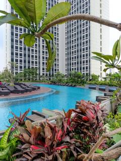 1BR Chadstone With Pool and Gym - Kedungg - 0