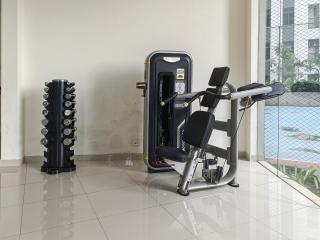 1BR Chadstone With Pool and Gym - Kedungg - 8