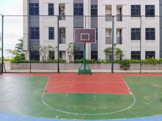 1BR Chadstone With Pool and Gym - Kedungg - 6