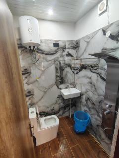 red orchid hotel near Chandigarh railway station - Chandīgarh - 7