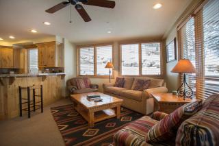 Trail's End Lodge at Deer Valley Resort - One Bedroom Residence with Spa #204 condo - Park City - 5