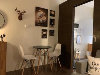 Makati City Ayala Ave Extension Condo with Fast Internet - Manila - 8