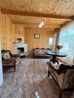 Friendly Cottage with small Pool - 0