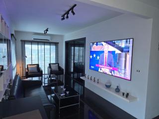 Flame Tree Suite 110 sqm 2-Bedroom Apartment - 0