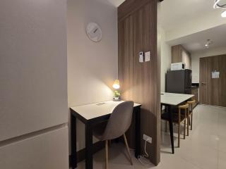1BR Condotel with Balcony at FAME Residences #FM10-1 - Manila - 8