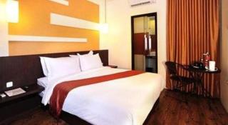 Savali Hotel - Padang - 4