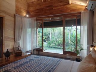 2BDR villa, 5-min walk to beach - 4