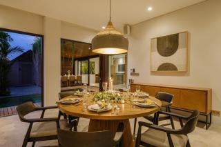 Luxe & Modern 3BR Villa Private Netflix/Wi-fi - Canggu - 9