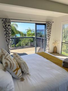 Harrisons Retreat Premium Stay - Cable Bay - 5