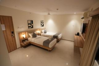 Hotel Naveena Grand - Hyderabad - 2