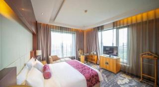 Ramada Plaza by Wyndham Yangzhou Casa - Yangzhou - 2