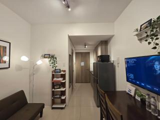 1BR Condotel with Balcony at FAME Residences #FM13-1 - Manila - 0